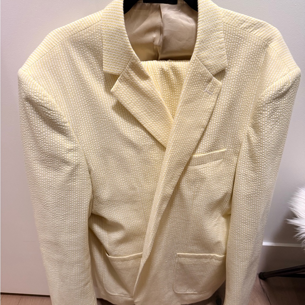 Elegant Cream Men's Blazer